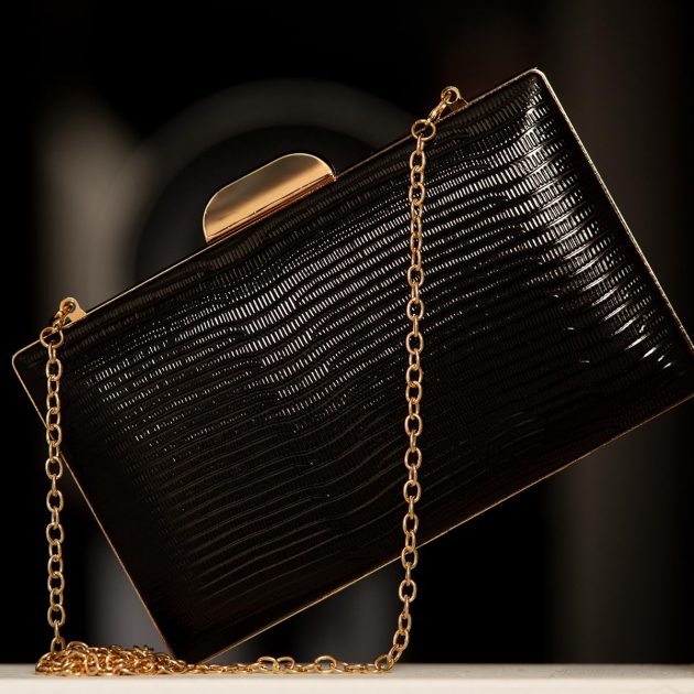 Black metal hardshell clutch - Image 2