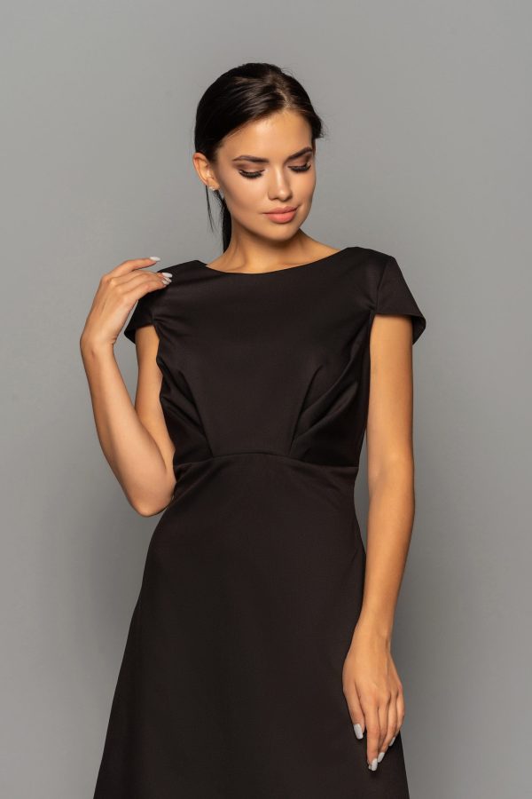 Classic little black dress - Image 7