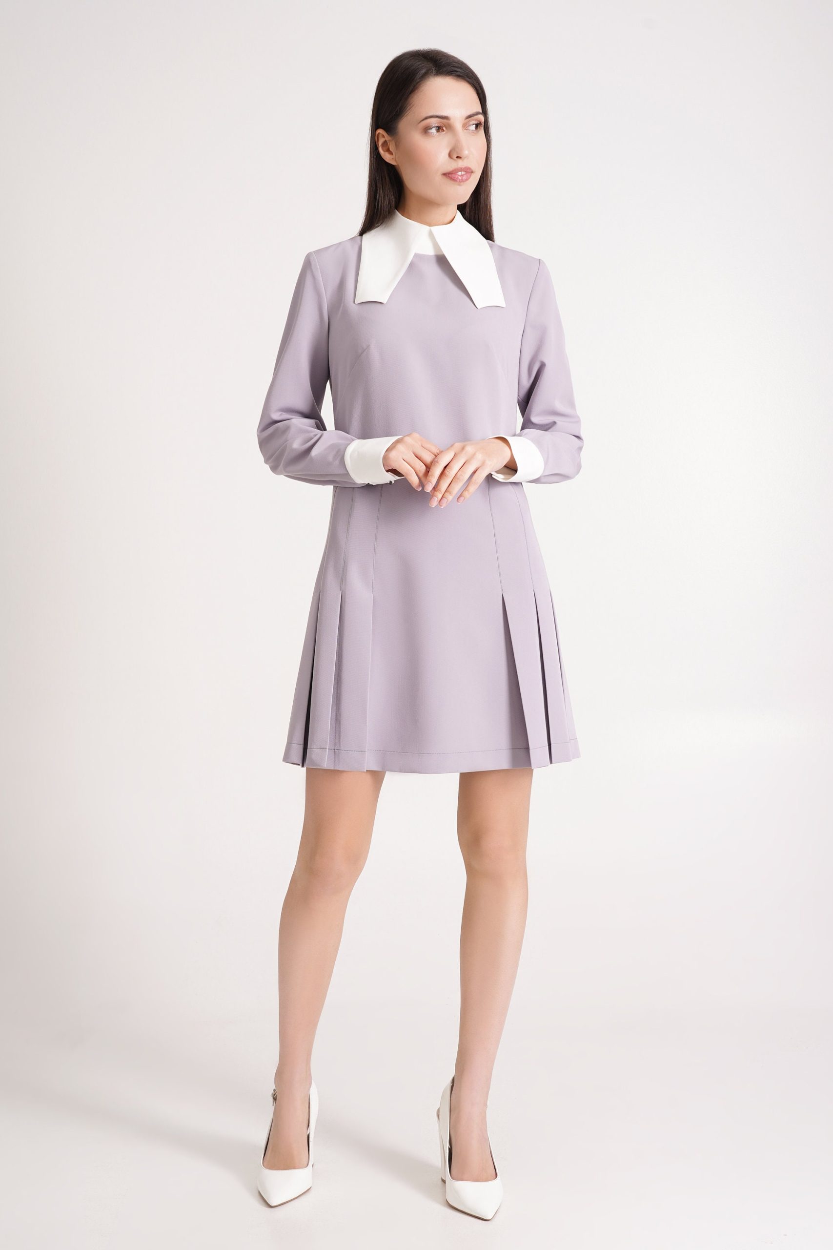 Light purple contrast collar dress