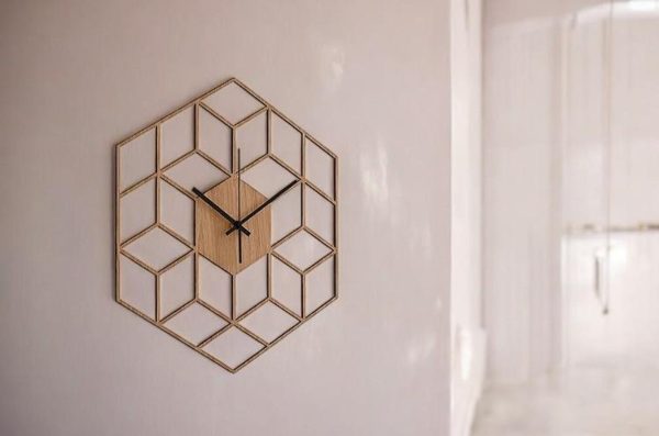 Hexagonal Frame Hollow Wall Clock - Image 2