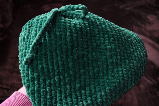 Forest-style knitted pet travel bag - Image 9