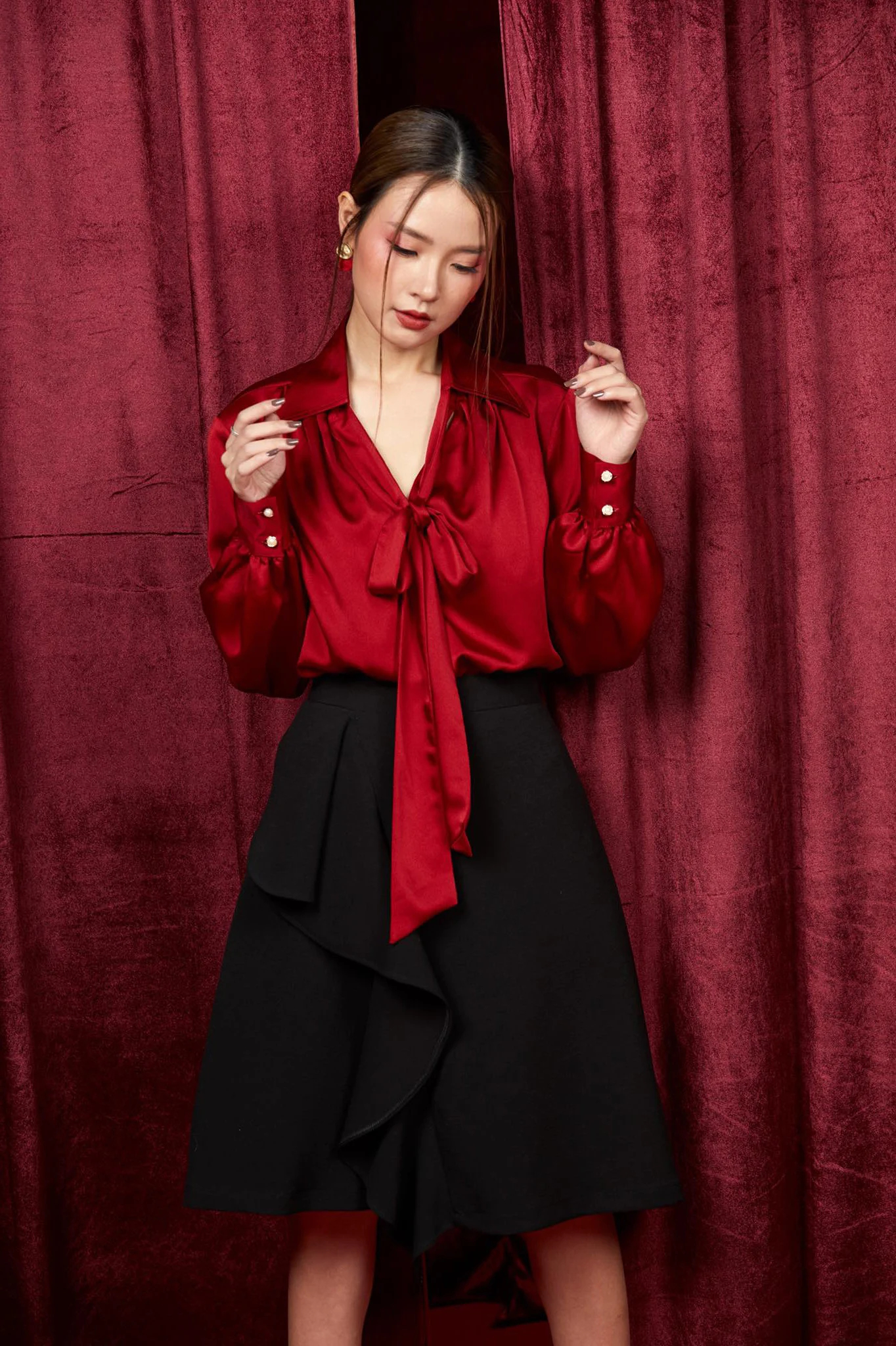 Burgundy satin bow-tie shirt - Image 2